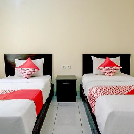 Oyo 2521 Uluwatu Cahya Guest House Exteriör bild