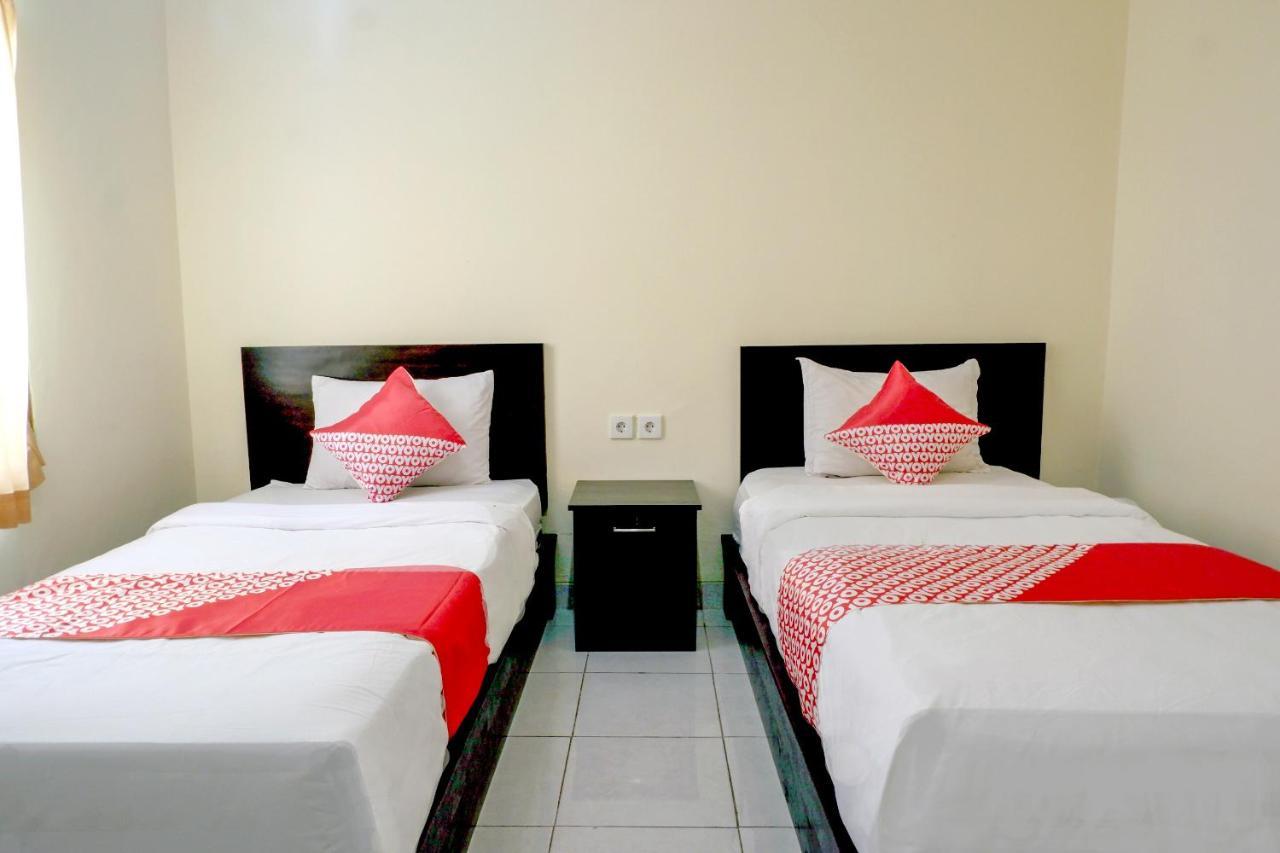 Oyo 2521 Uluwatu Cahya Guest House Exteriör bild