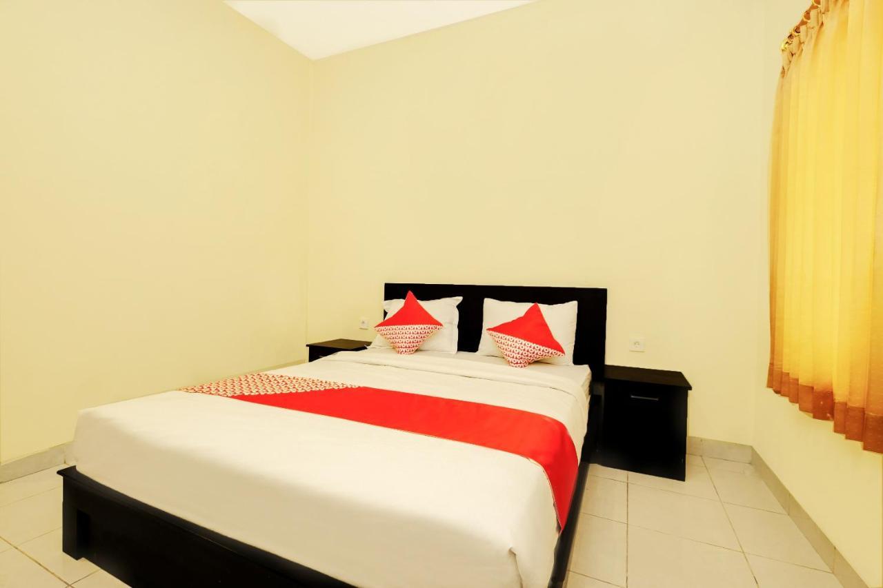 Oyo 2521 Uluwatu Cahya Guest House Exteriör bild